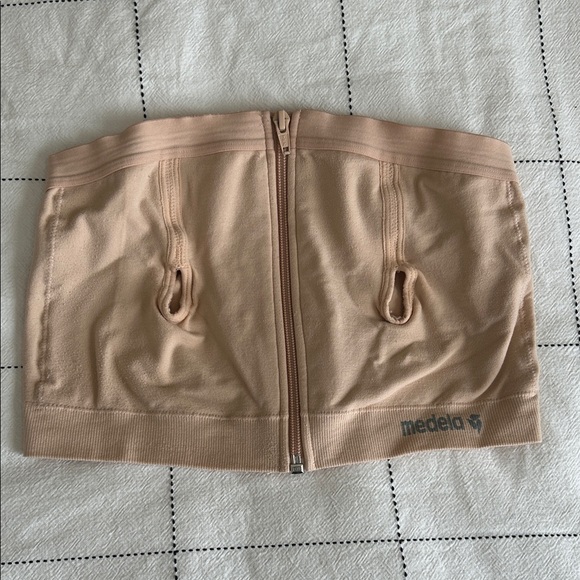 Medela Other - Medela Beige Hands-Free Pumping Bra